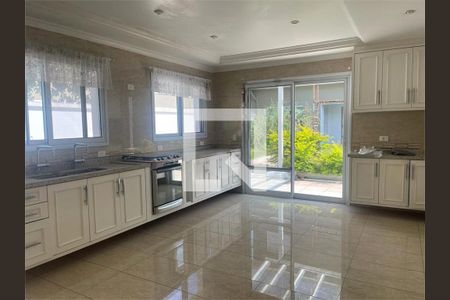 Casa de Condomínio à venda com 3 quartos, 300m² em Vila Elvira, São Paulo
