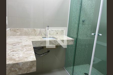 Casa de Condomínio à venda com 3 quartos, 300m² em Vila Elvira, São Paulo