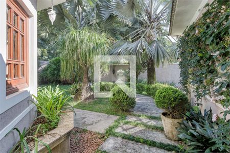 Casa à venda com 4 quartos, 448m² em Interlagos, São Paulo