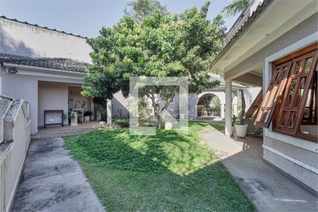 Casa à venda com 4 quartos, 448m² em Interlagos, São Paulo