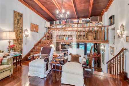 Casa à venda com 8 quartos, 527m² em Santo Amaro, São Paulo