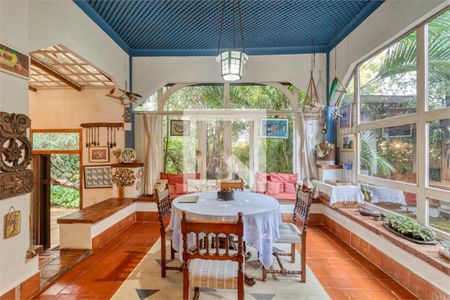 Casa à venda com 8 quartos, 527m² em Santo Amaro, São Paulo