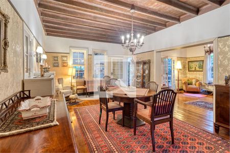 Casa à venda com 8 quartos, 527m² em Santo Amaro, São Paulo