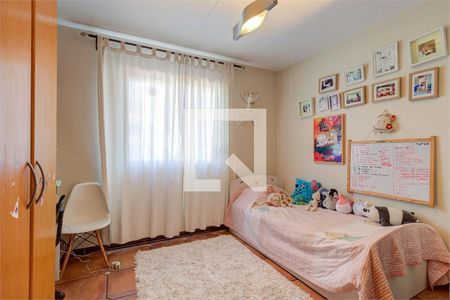 Casa de Condomínio à venda com 4 quartos, 360m² em Jardim Marajoara, São Paulo