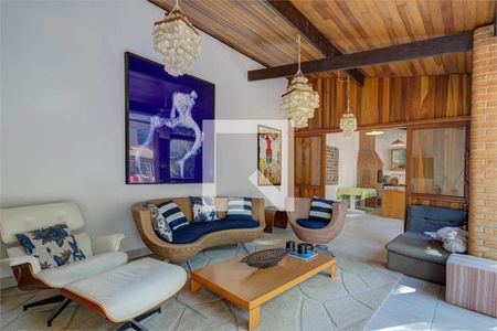 Casa de Condomínio à venda com 4 quartos, 360m² em Jardim Marajoara, São Paulo