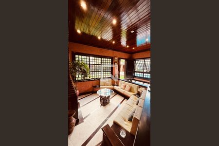 Sala de casa de condomínio à venda com 5 quartos, 385m² em Recreio dos Bandeirantes, Rio de Janeiro