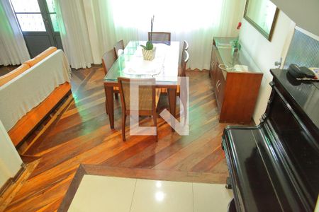 Sala de casa à venda com 4 quartos, 179m² em Vila Jordanopolis, São Bernardo do Campo