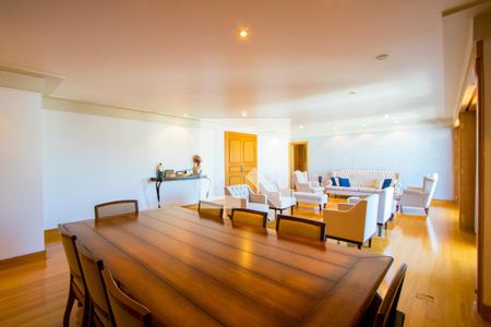 Sala de estar/Jantar de apartamento à venda com 4 quartos, 320m² em Centro, Santo André