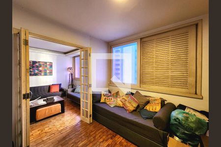 Sala de apartamento à venda com 3 quartos, 90m² em Moema, São Paulo