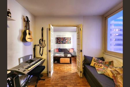 Sala de apartamento à venda com 3 quartos, 90m² em Moema, São Paulo