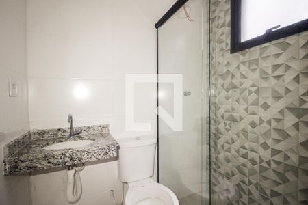 Banheiro de apartamento à venda com 1 quarto, 36m² em Vila Carrão, São Paulo