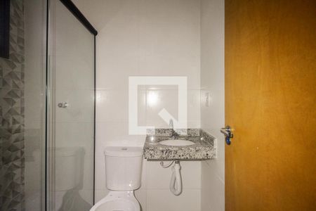 Banheiro  de apartamento à venda com 1 quarto, 36m² em Vila Carrão, São Paulo