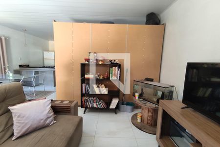 Sala de casa à venda com 1 quarto, 68m² em Santos Dumont, São Leopoldo