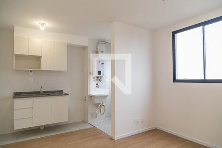 Sala/Cozinha de apartamento para alugar com 2 quartos, 37m² em Vila Mira, São Paulo