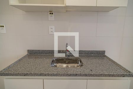 Sala/Cozinha de apartamento para alugar com 2 quartos, 37m² em Vila Mira, São Paulo