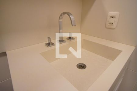 Banheiro da Suíte de apartamento para alugar com 1 quarto, 42m² em Jardim do Salso, Porto Alegre