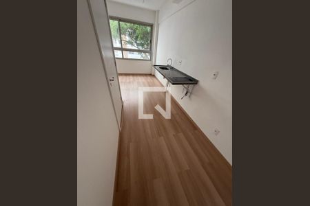 Cozinha de kitnet/studio à venda com 1 quarto, 21m² em Pinheiros, São Paulo