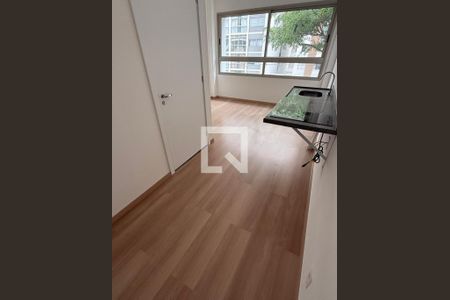 Cozinha de kitnet/studio à venda com 1 quarto, 21m² em Pinheiros, São Paulo