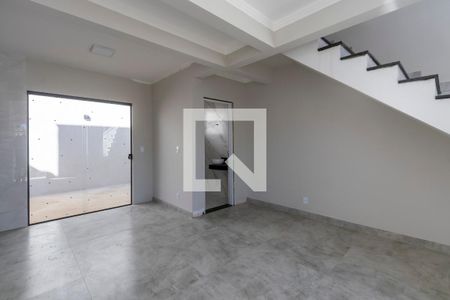 Sala de casa à venda com 3 quartos, 130m² em Céu Azul, Belo Horizonte