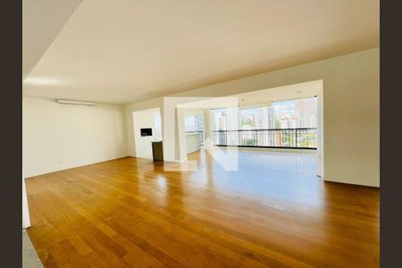 Apartamento à venda com 3 quartos, 215m² em Sumaré, São Paulo