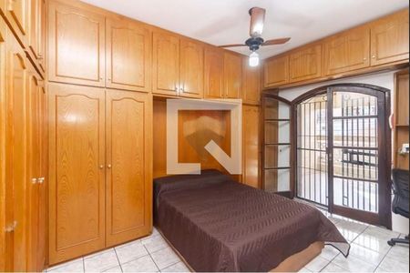 Casa à venda com 3 quartos, 238m² em Vila Matilde, São Paulo