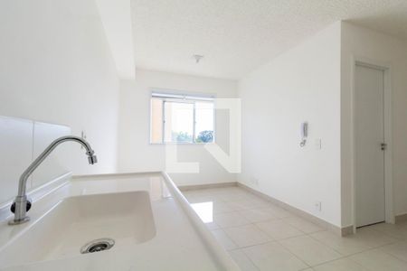 Sala/Cozinha de apartamento à venda com 2 quartos, 32m² em Engenheiro Goulart, São Paulo