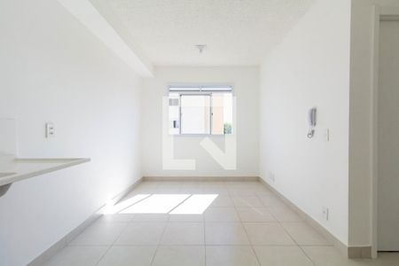 Sala/Cozinha de apartamento à venda com 2 quartos, 32m² em Engenheiro Goulart, São Paulo