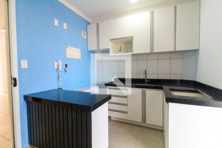 Cozinha de kitnet/studio à venda com 1 quarto, 28m² em Vila Campanela, São Paulo