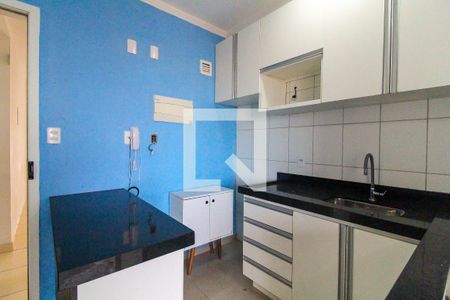 Cozinha de kitnet/studio à venda com 1 quarto, 28m² em Vila Campanela, São Paulo