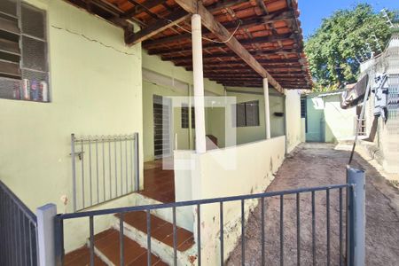 Quintal de casa à venda com 2 quartos, 350m² em Jardim Santo Expedito, Campinas