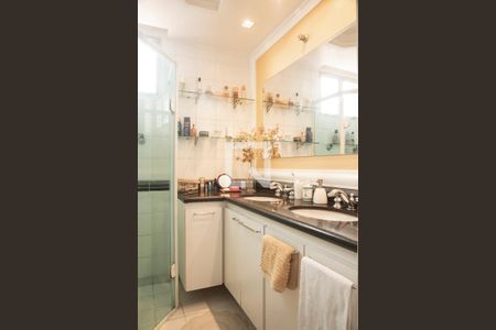 Banheiro da Suíte de apartamento à venda com 2 quartos, 140m² em Planalto Paulista, São Paulo