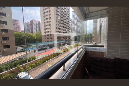 Varanda de apartamento para alugar com 2 quartos, 62m² em Barra da Tijuca, Rio de Janeiro