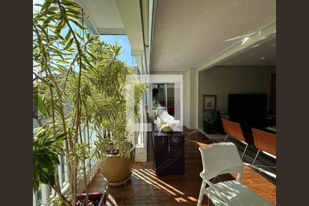 Foto 02 de apartamento à venda com 2 quartos, 103m² em Vila Suzana, São Paulo