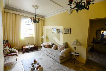 Sala de casa à venda com 3 quartos, 370m² em Tijuca, Rio de Janeiro