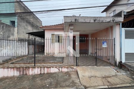 Fachada de casa à venda com 5 quartos, 160m² em Jardim Santa Maria, Guarulhos