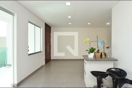Sala de casa à venda com 3 quartos, 101m² em Fernão Dias, Belo Horizonte