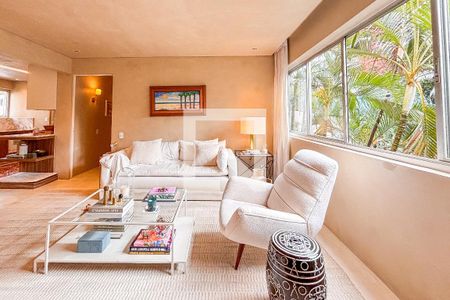 Sala de apartamento à venda com 2 quartos, 88m² em Cerqueira César, São Paulo