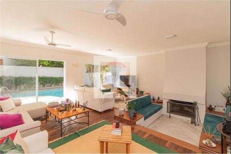 Casa à venda com 4 quartos, 323m² em Vila Sonia, São Paulo