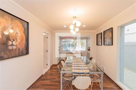 Casa à venda com 4 quartos, 323m² em Vila Sonia, São Paulo