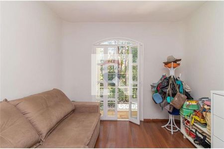 Casa à venda com 4 quartos, 323m² em Vila Sonia, São Paulo