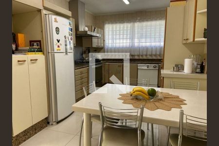 Casa à venda com 3 quartos, 170m² em Vila Oratorio, São Paulo