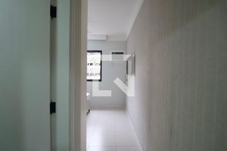 Suíte de apartamento para alugar com 3 quartos, 110m² em Balneario Guarujá, Guarujá