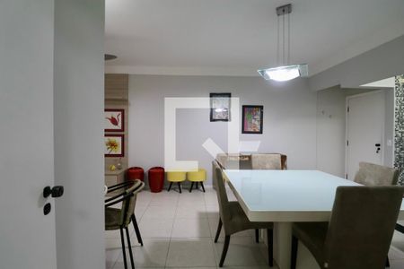 Sala de apartamento para alugar com 3 quartos, 110m² em Balneario Guarujá, Guarujá