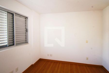 Quarto 1 de apartamento para alugar com 2 quartos, 168m² em Buritis, Belo Horizonte