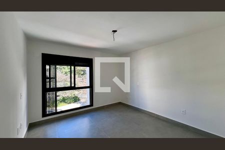 Suíte de casa à venda com 3 quartos, 276m² em Vila Madalena, São Paulo