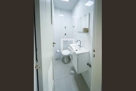 Lavabo de apartamento para alugar com 3 quartos, 110m² em Sumaré, São Paulo