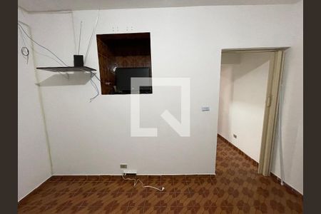 Quarto 2 de casa para alugar com 2 quartos, 64m² em Vila São Silvestre, São Paulo