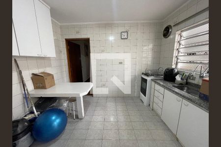 Cozinha de casa para alugar com 2 quartos, 64m² em Vila São Silvestre, São Paulo