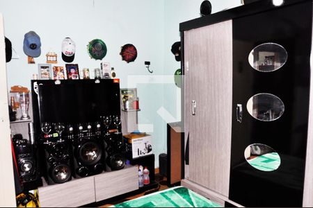 Quarto 2 de casa à venda com 2 quartos, 250m² em Jardim Monjolo, São Paulo