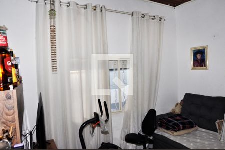 Sala de casa à venda com 2 quartos, 250m² em Jardim Monjolo, São Paulo